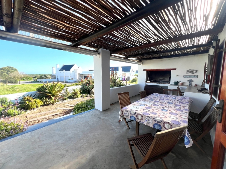 4 Bedroom Property for Sale in Jacobsbaai Western Cape